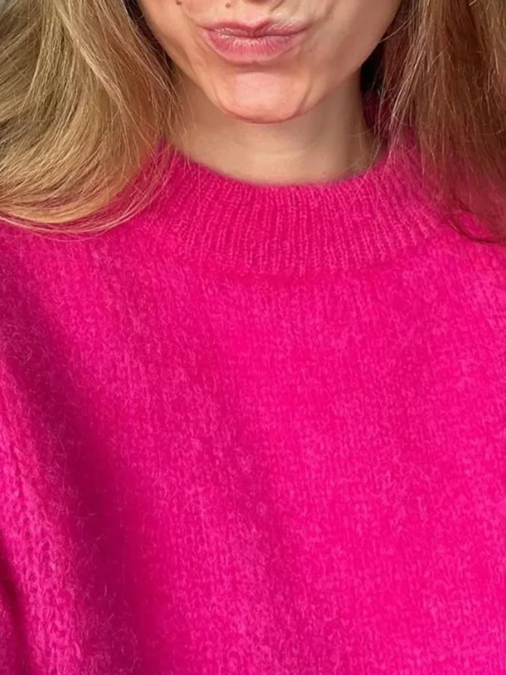 Casual Style Crew Neck Sweater Fuschia