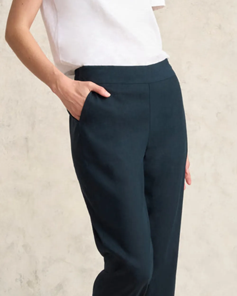 Mid Waist Curved Hem Linen Trousers
