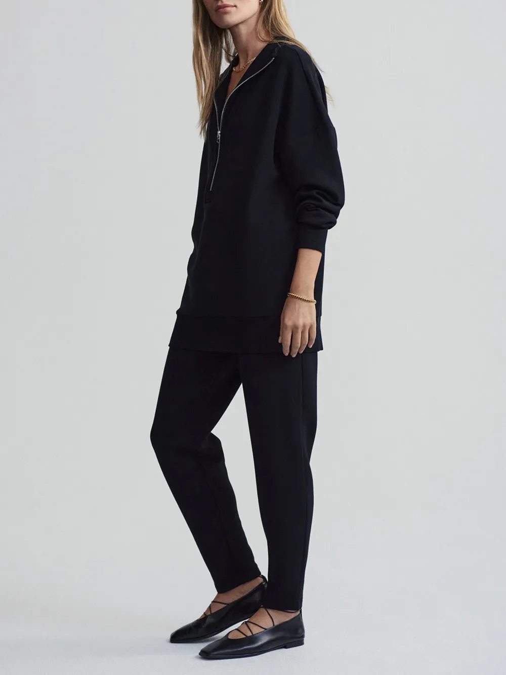 Trendy Quarter-Zip High-Collar Sweatshirt