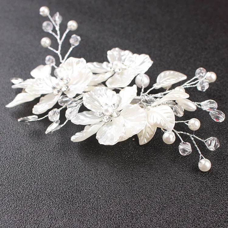 White Shell Petal Handmade Pearl Crystal Hair Clip