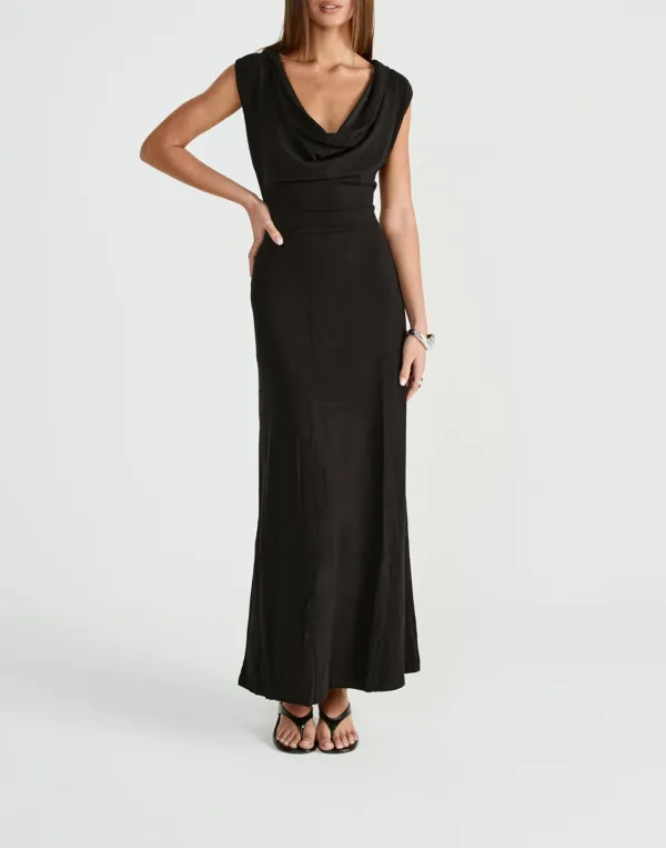 Solid Color Dress With Hood And Scarf