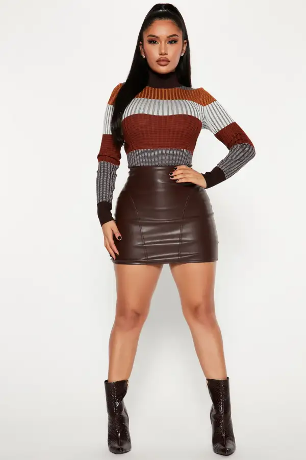 Kyra Mock Neck Ribbed Sweater - Chocolate/Combo