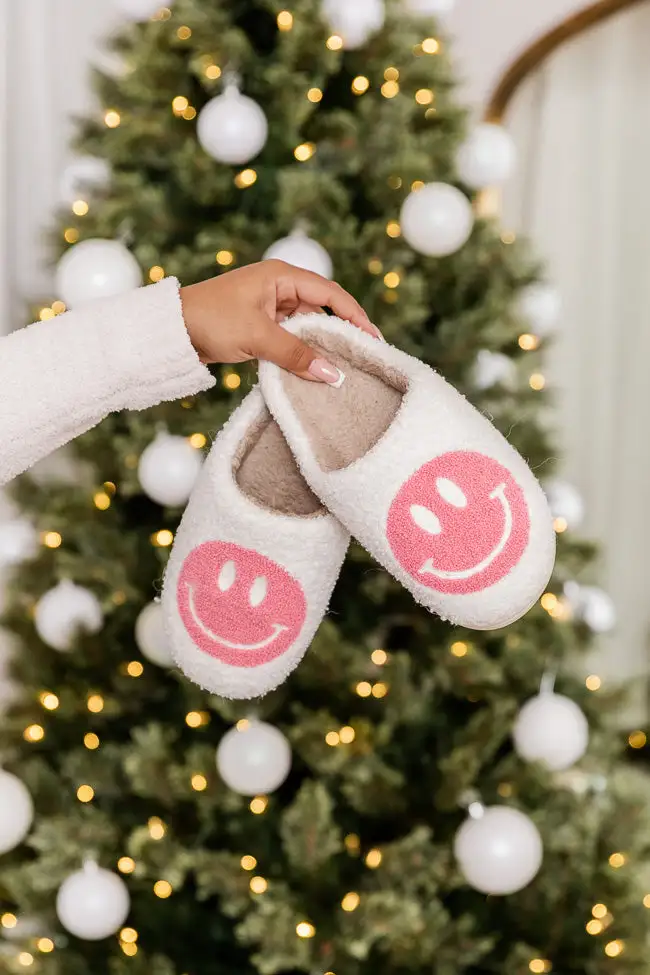 Pink Smiley Slippers DOORBUSTER