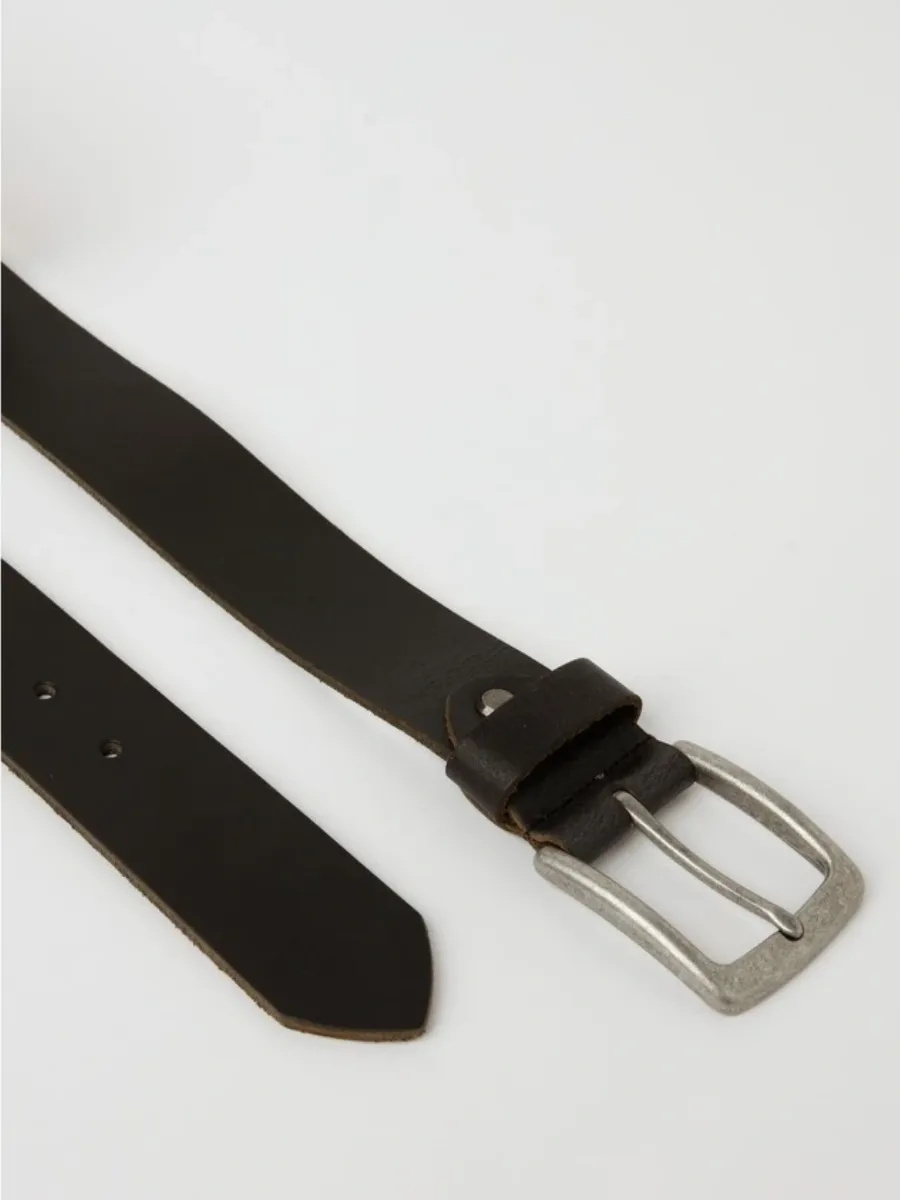 Sleek Waist Belt