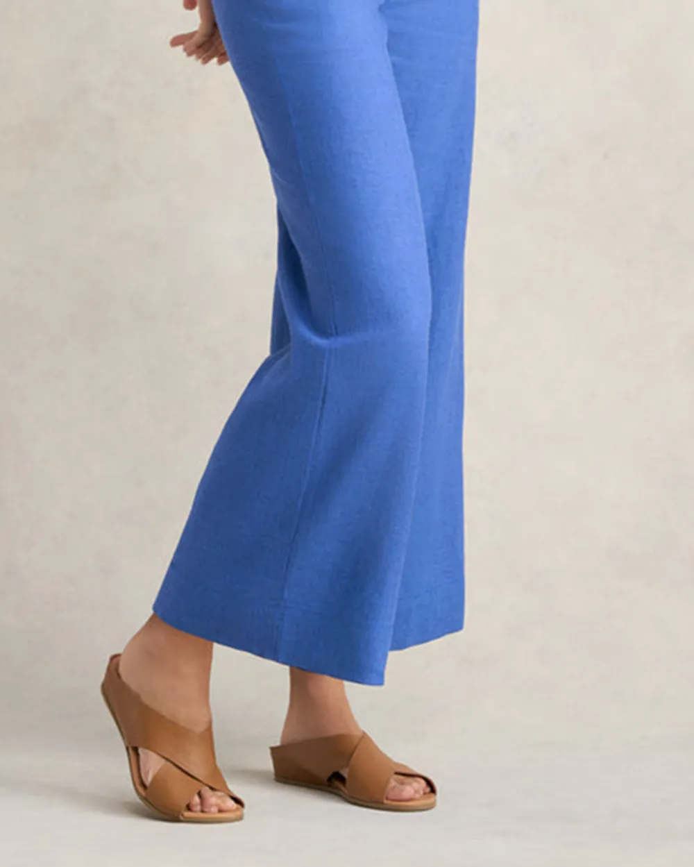 Wide Leg Pants with Pocket Detail