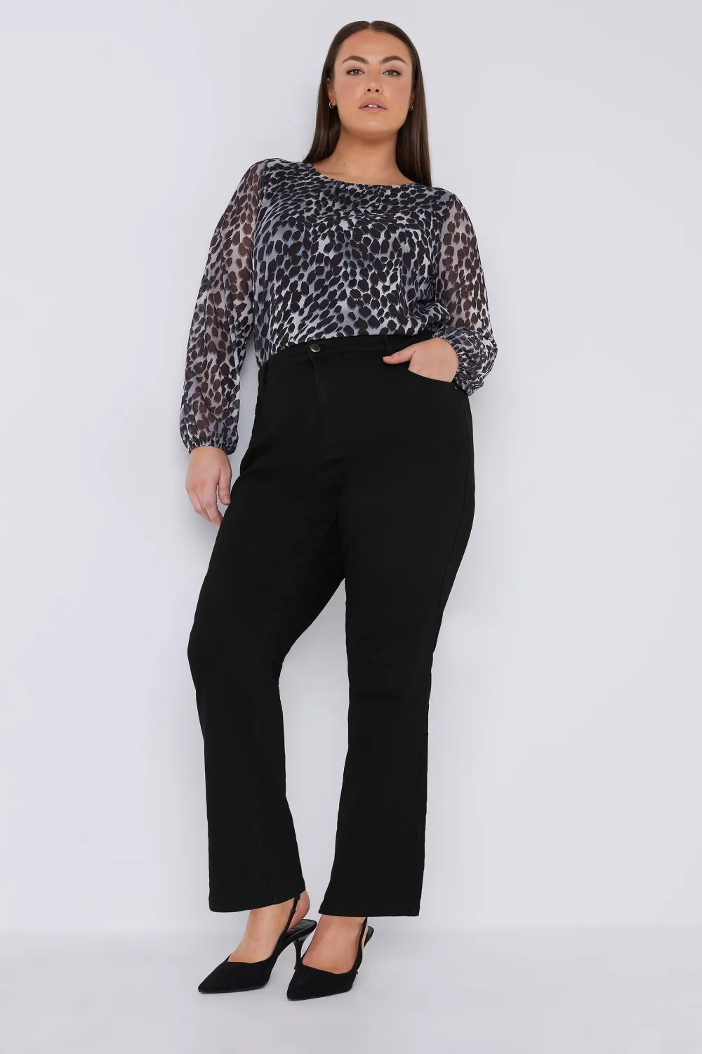 EVANS Curve Black Straight Leg Jeans