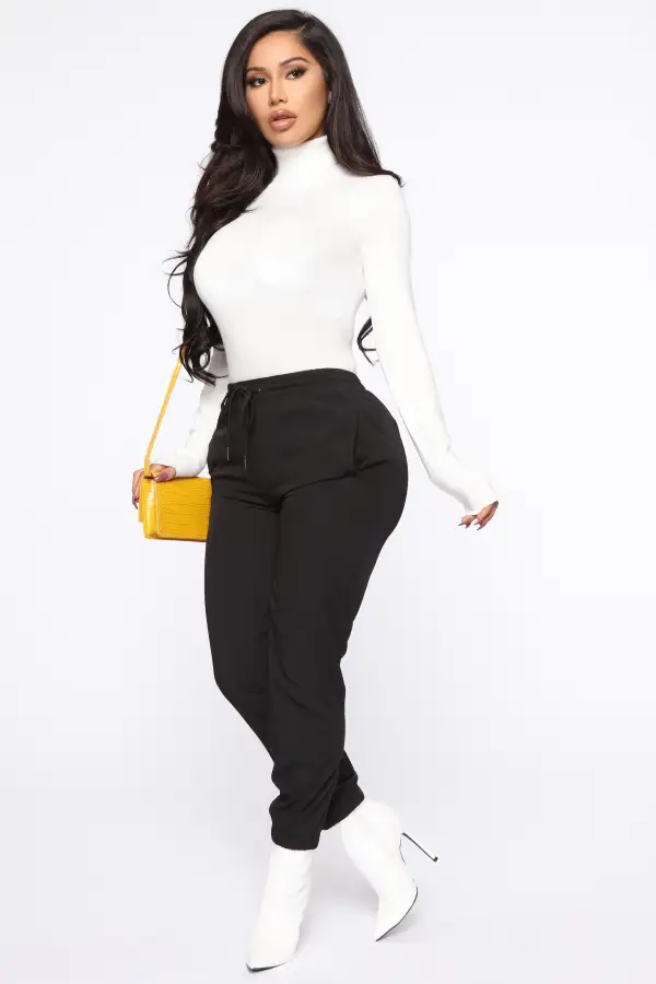 Meet Me Somewhere Turtle Neck Sweater - Ivory