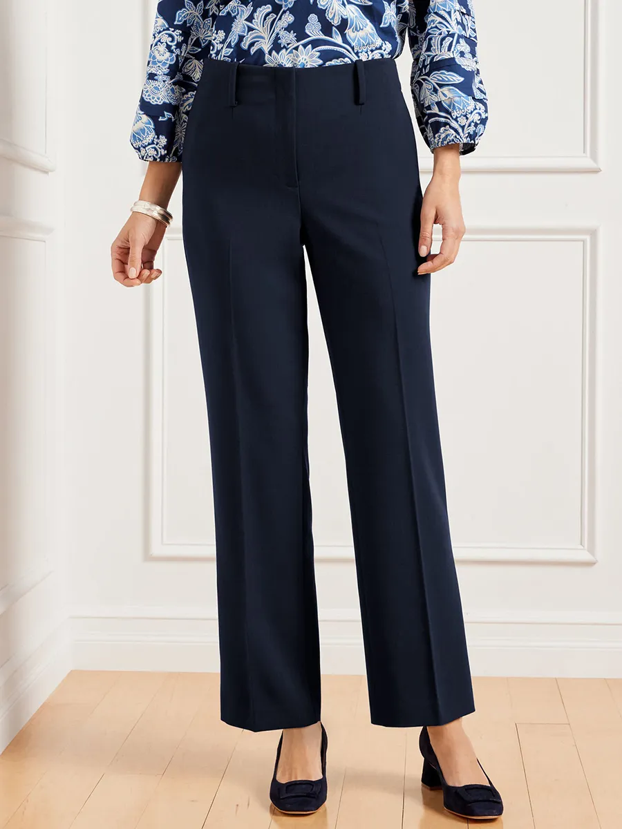 Lady Straight-Leg Mid-Thigh Casual Pants