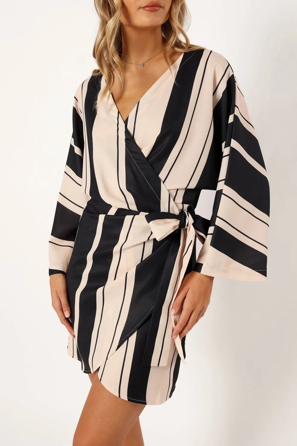 BLACK CREAM WRAP MINI DRESS