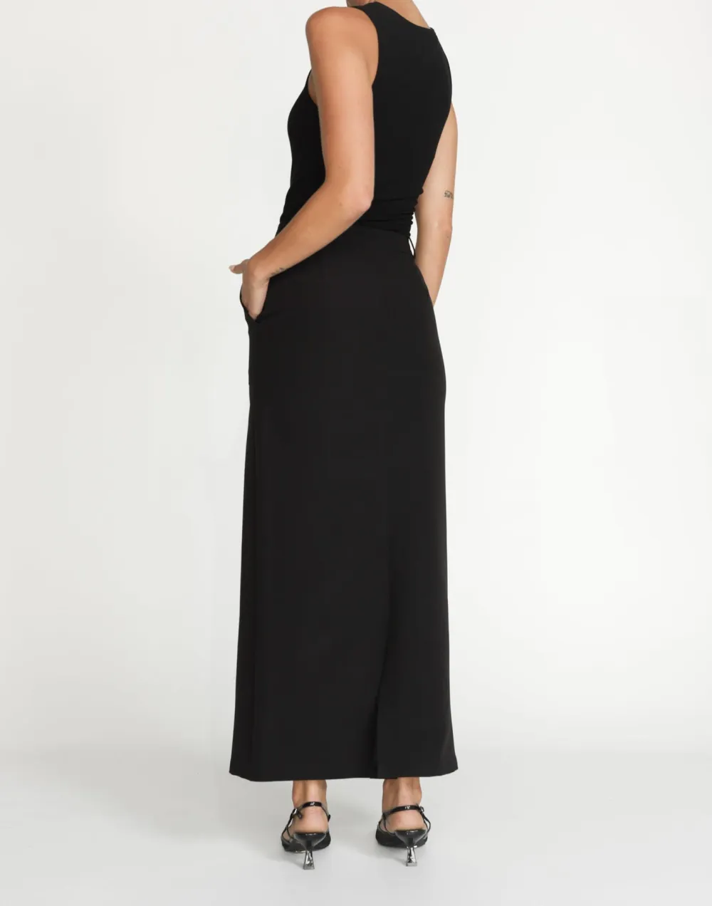 Minimalist Three Dimensional Cut Slit Skirt