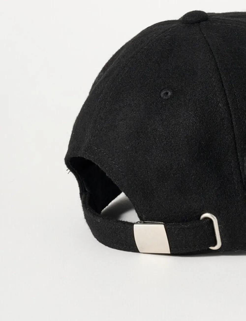 Fashionable Simple High-End Black Cap