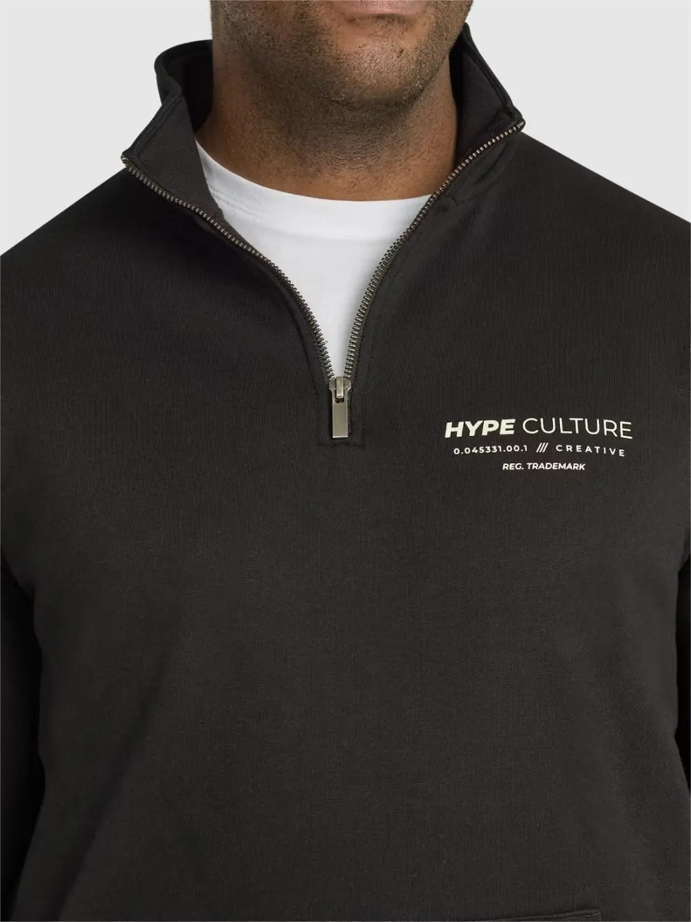 BLACK PRINT ZIP NECK SWEAT