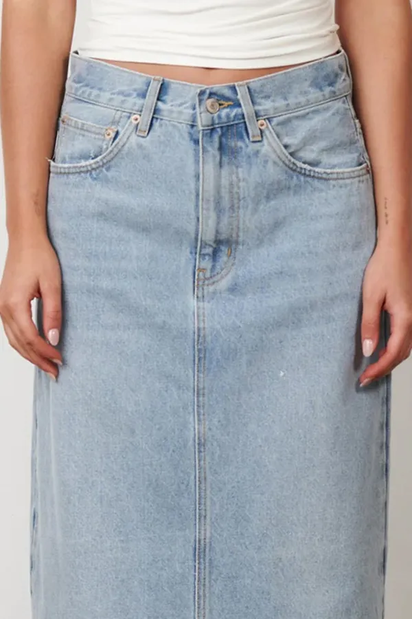 Classic Blue Slim-Fit Denim Skirt