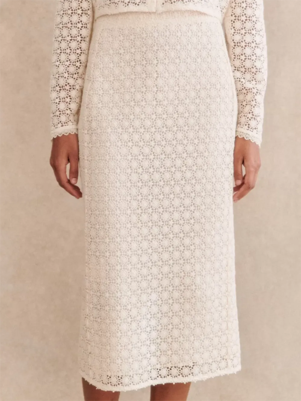 Sequin Midi-Length Straight Skirt