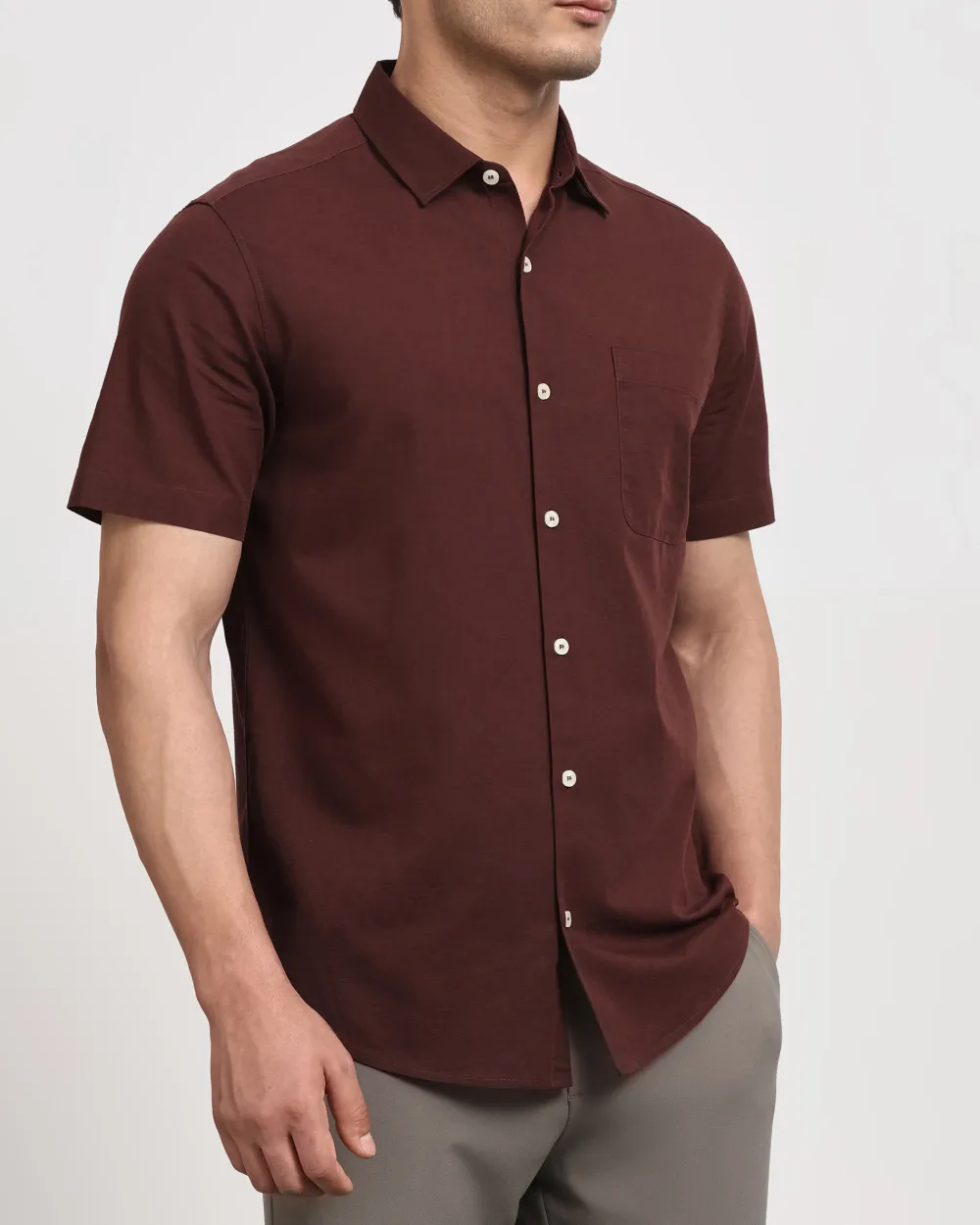 Simple And Soft Slim-Fit Breathable Maroon Shirt