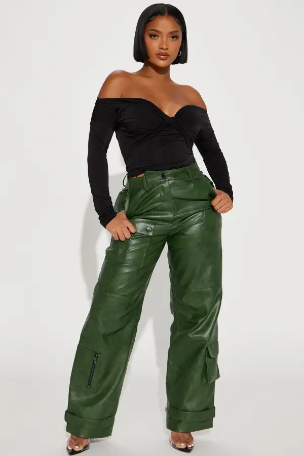 Tongue Tied Off The Shoulder Top - Black