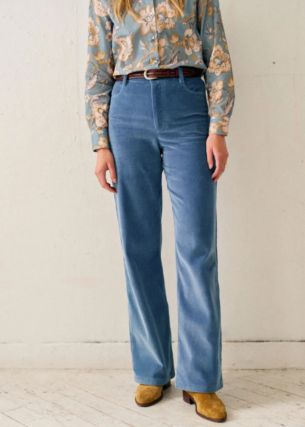 High-Rise Straight-Leg Loose Jeans