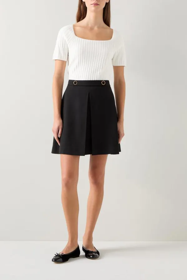 White Ribbed Square Neck Short Sleeve Knit