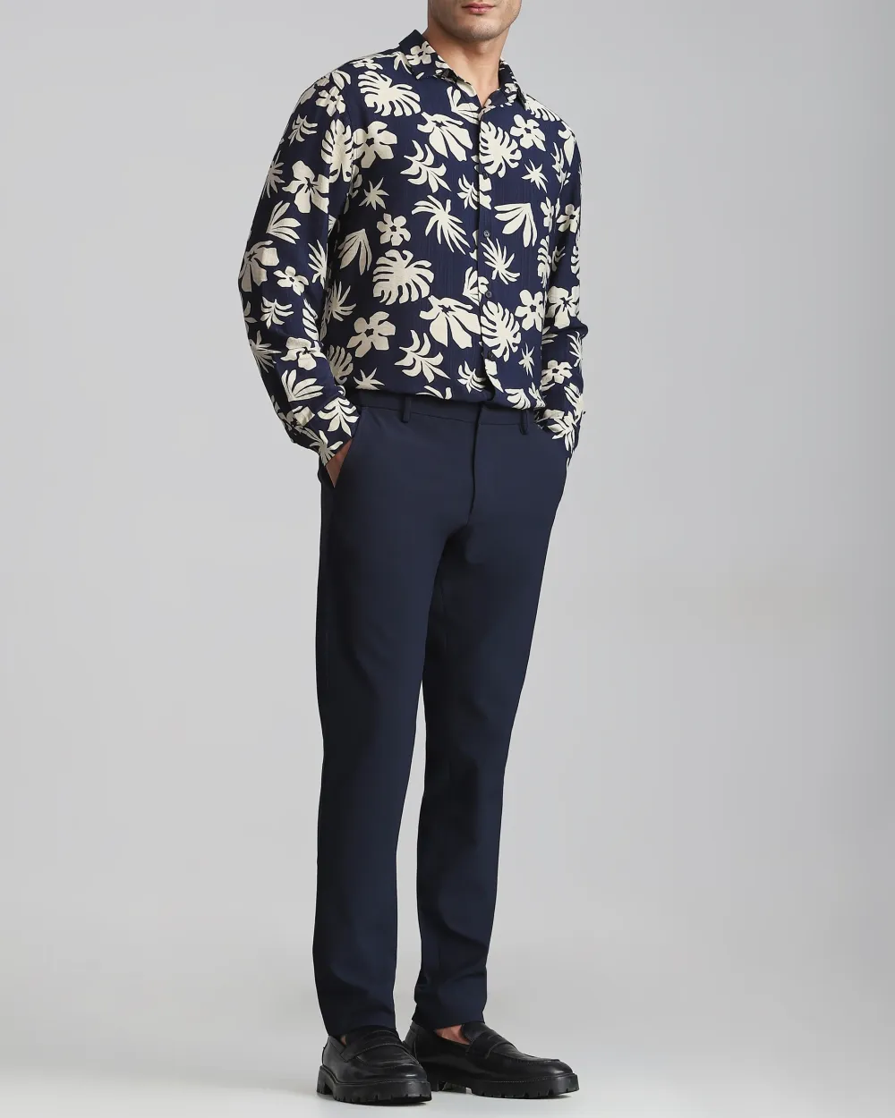 Classic Versatile Daily Slim-Fit Straight-Leg Navy Trousers