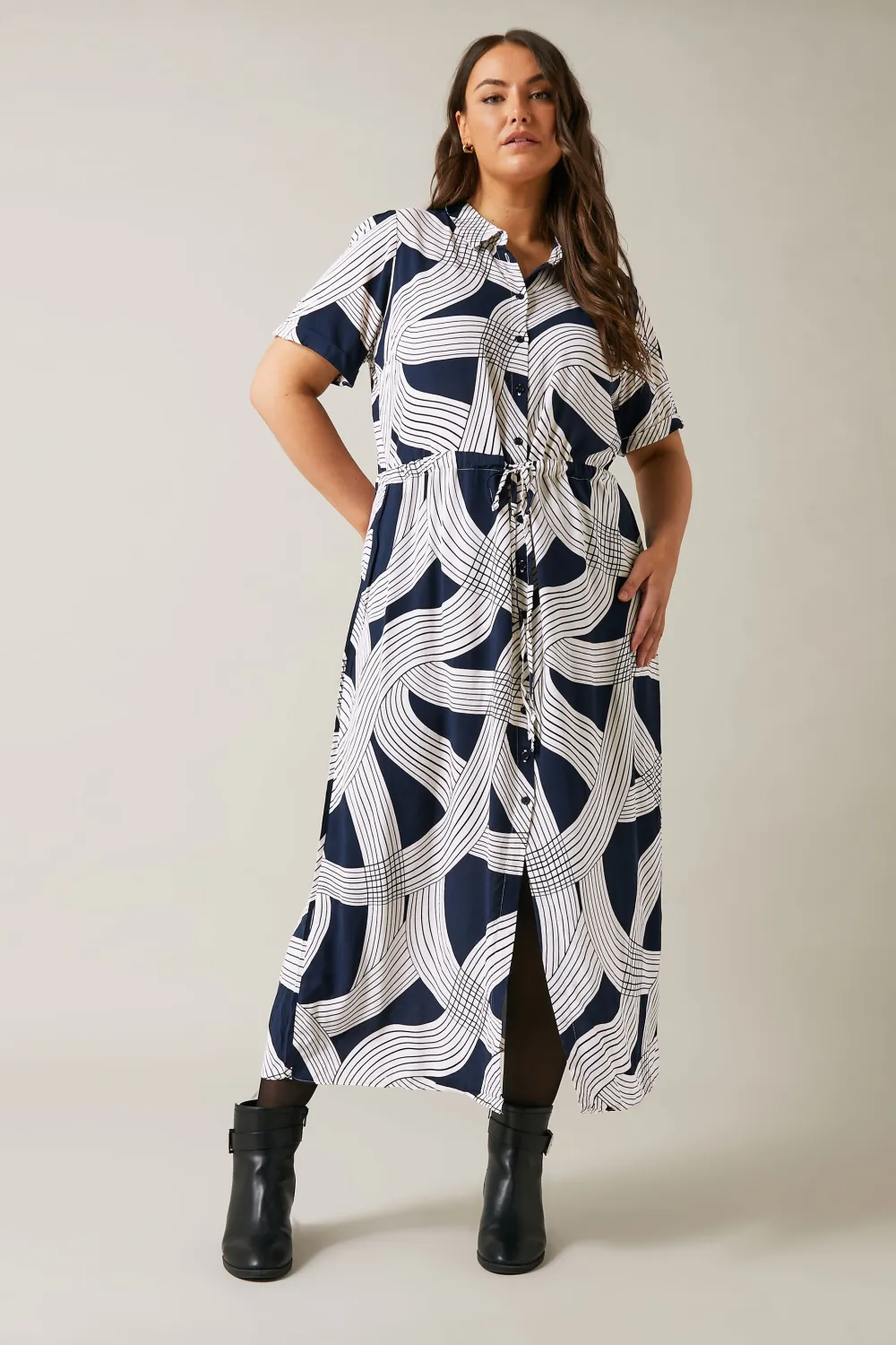 EVANS Curve Navy Blue Linear Print Midi Shirt Dress
