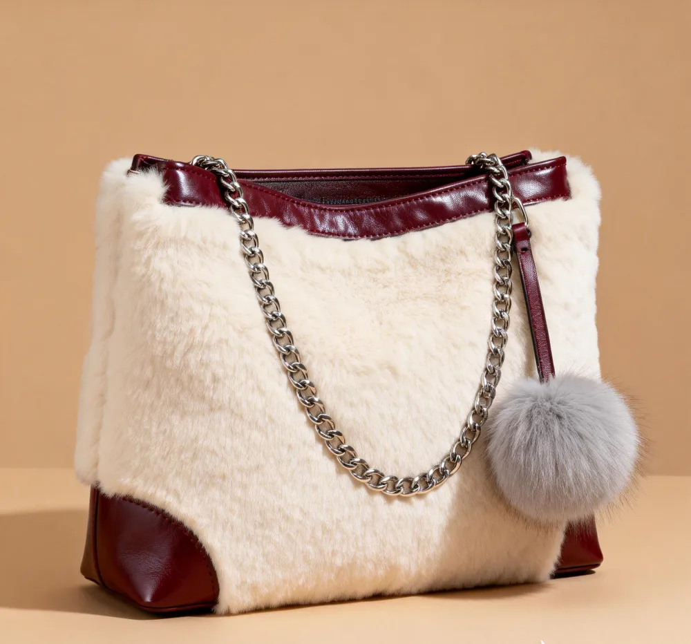 Pom-Pom Charm Chain Tote
