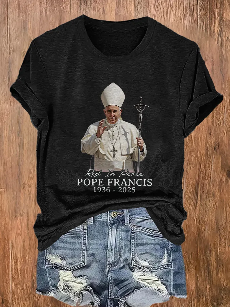 Women's Rest In Peace 1936-2025 Round Neck Short Sleeves Pure Cotton T-Shirt