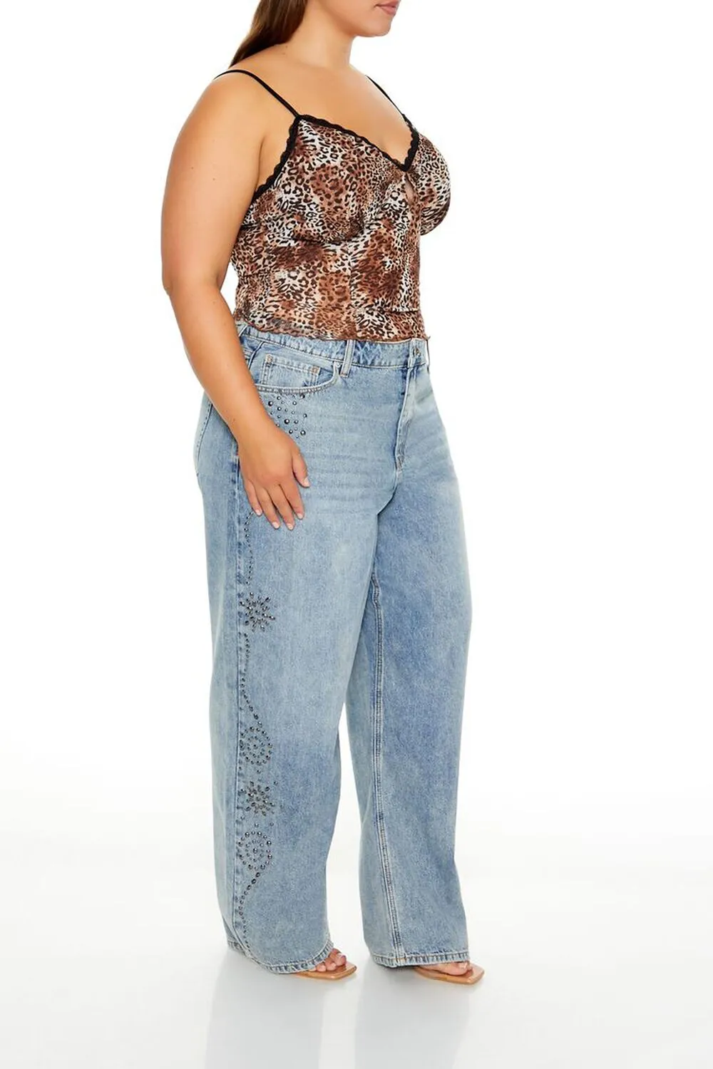 Plus Size Studded High-Rise Jeans
