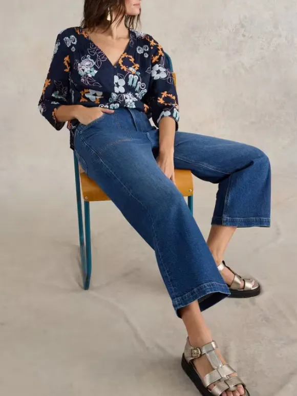 Cropped Wide Leg Jean