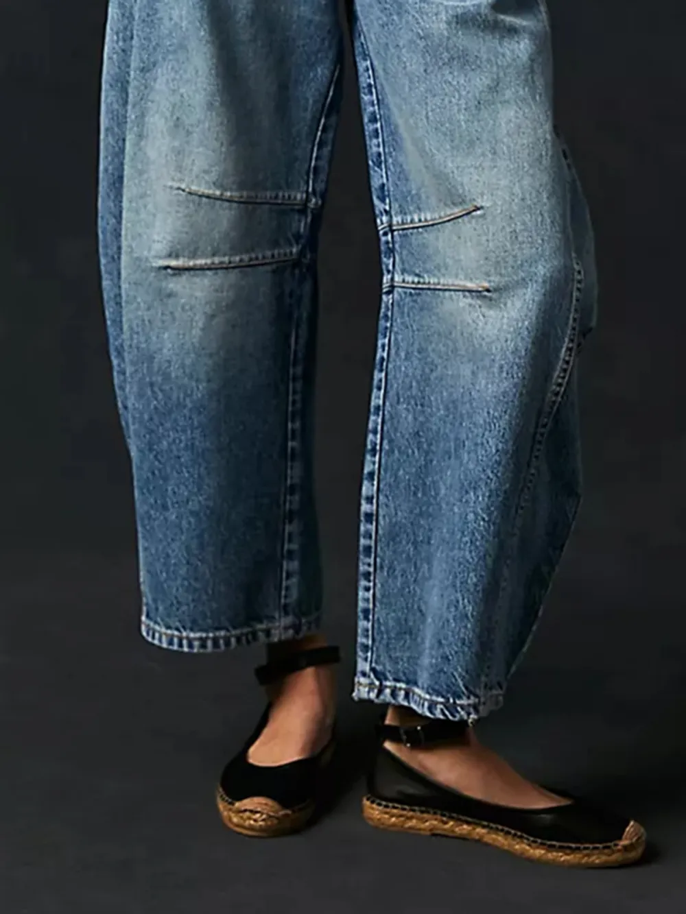 Mid Rise Barrel Jeans