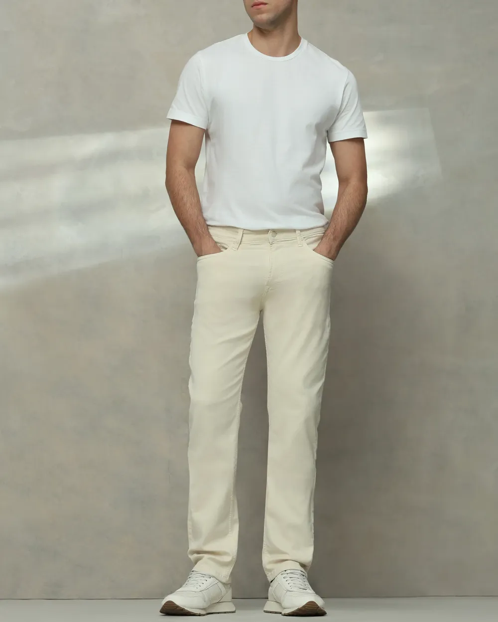 Classic Versatile And Comfortable Straight Off White Jeans