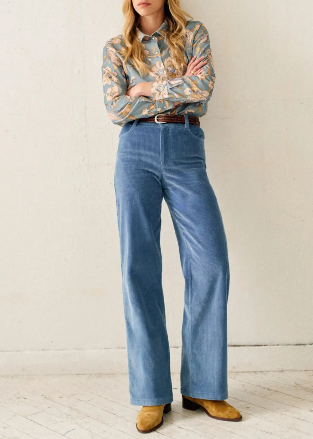 High-Rise Straight-Leg Loose Jeans