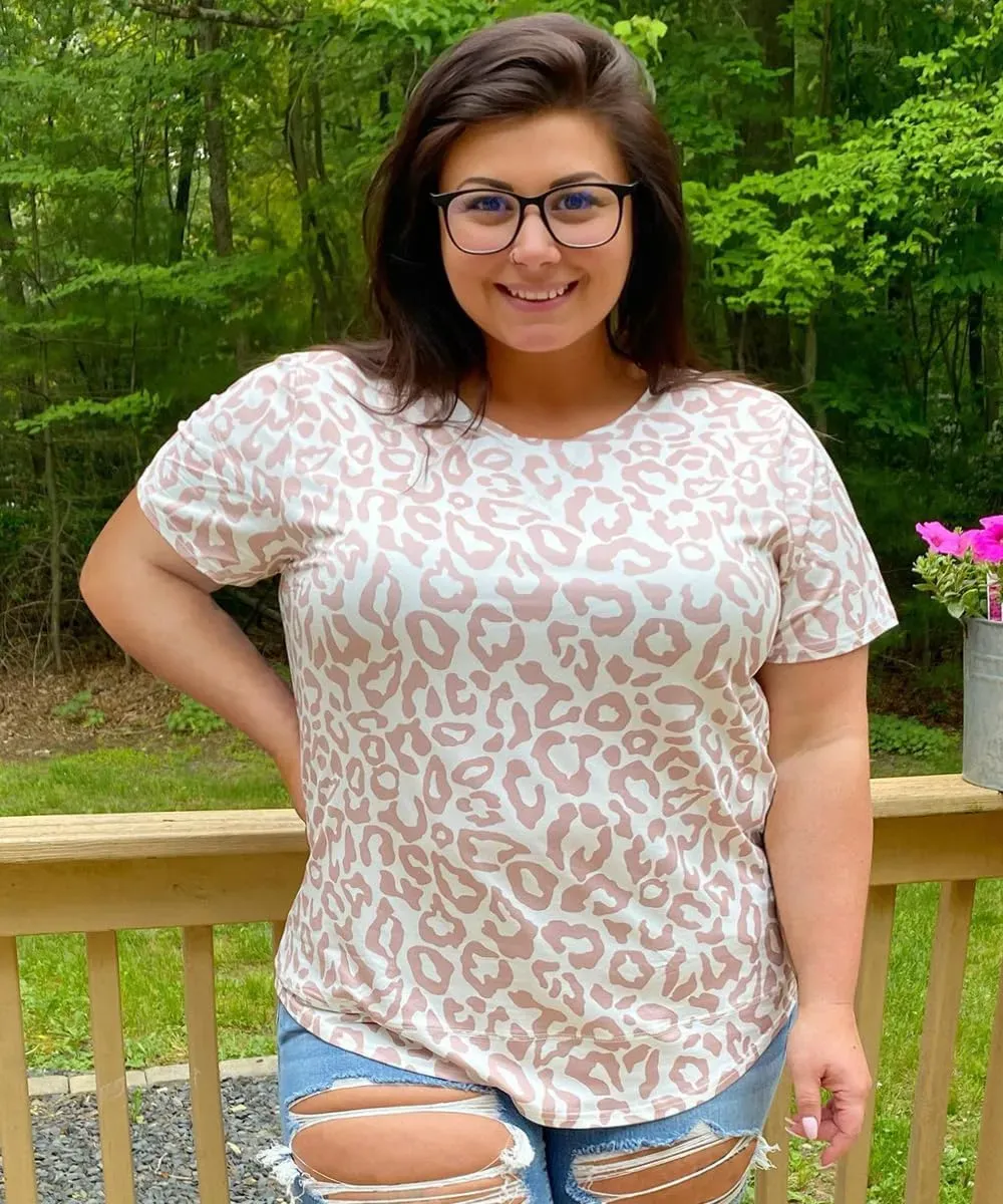 TIYOMI Plus Size T Shirt for Women Short Sleeve Tunic Cross Line Shirts Round Neck Tops Summer Blouse XL-5XL 14-28