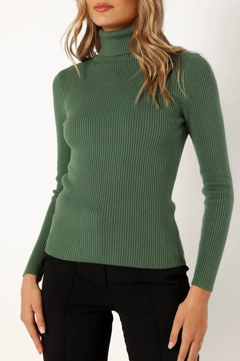 TURTLENECK KNITTED TOP