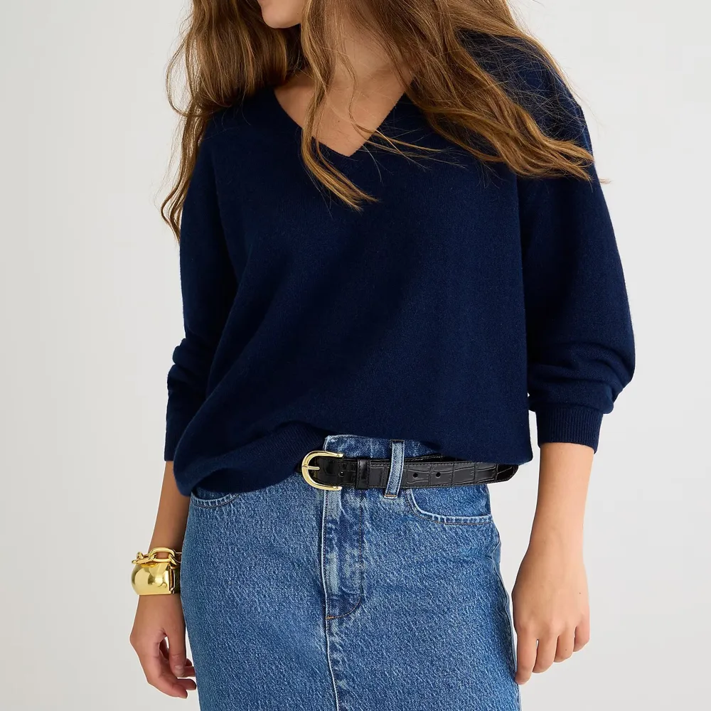 Cashmere Relaxed V-Neck Sweaters