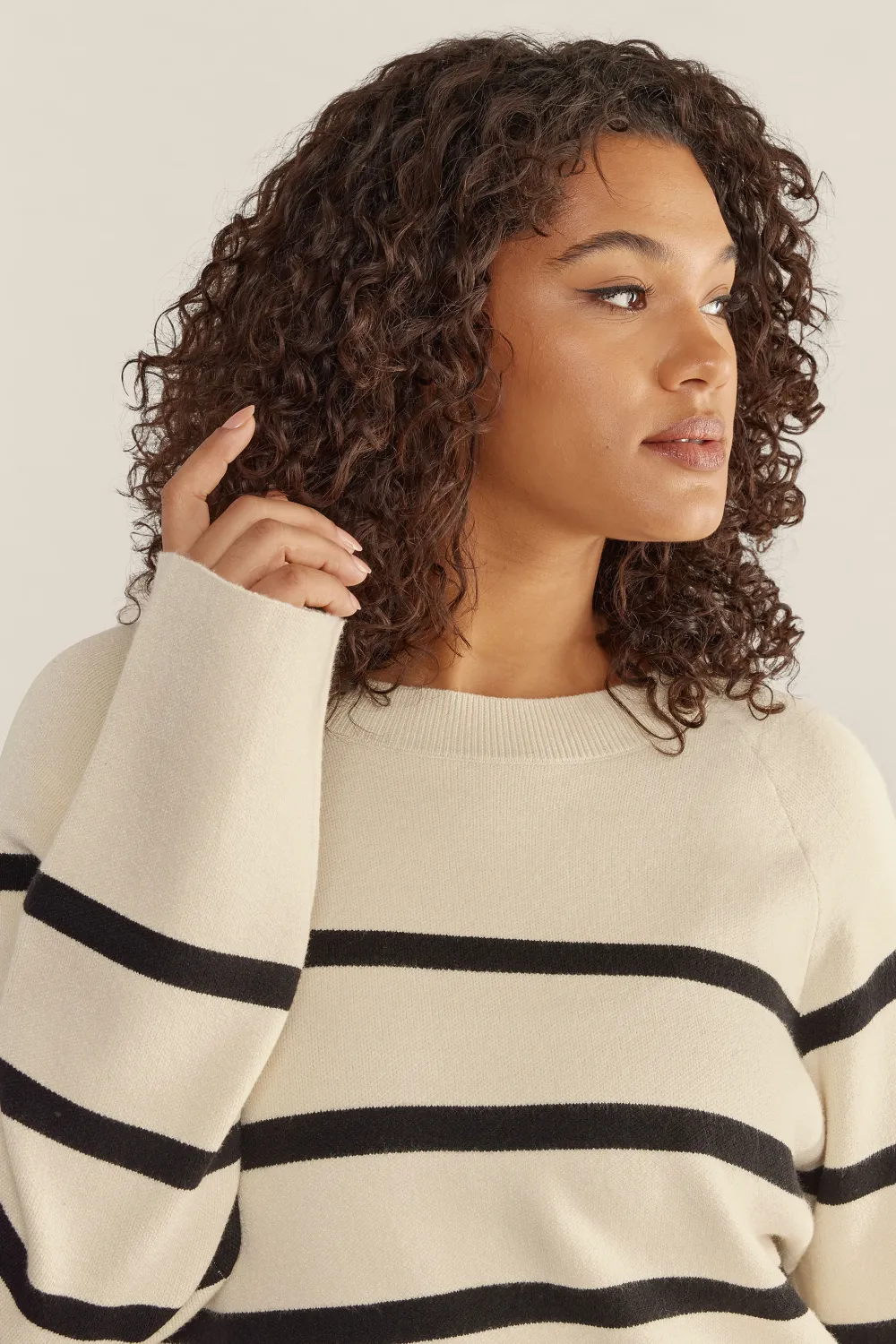 EVANS Curve Ivory White & Blue Striped Knitted Jumper