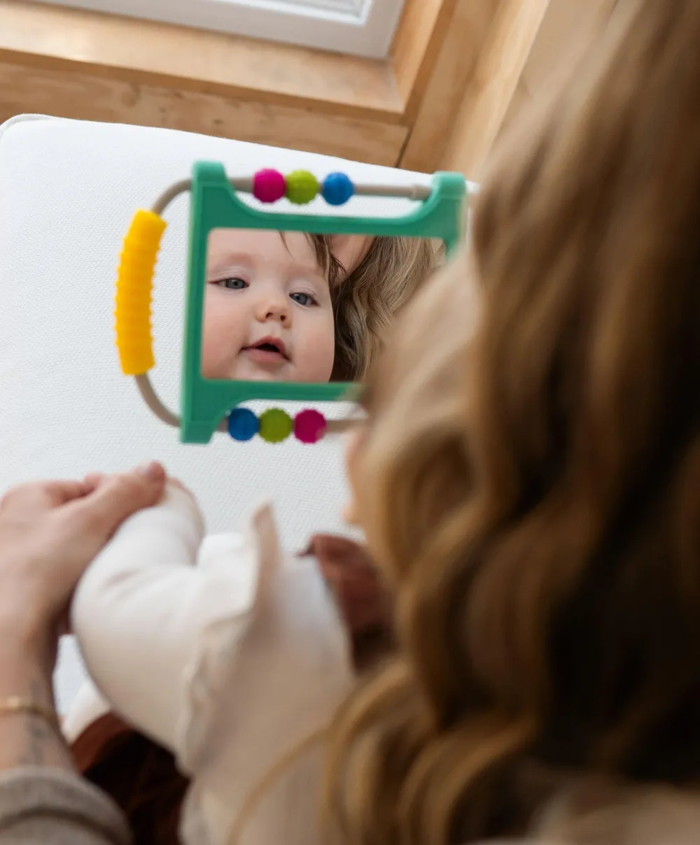 Mobi Peeka Development Mirror