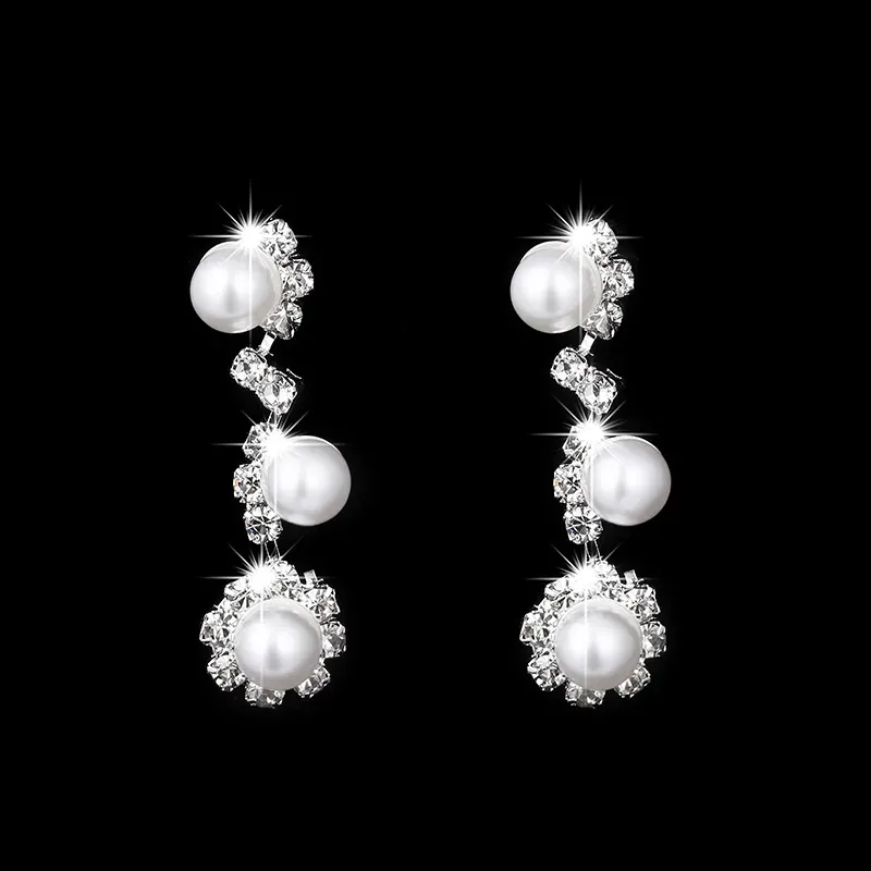 Pearl necklace earrings set