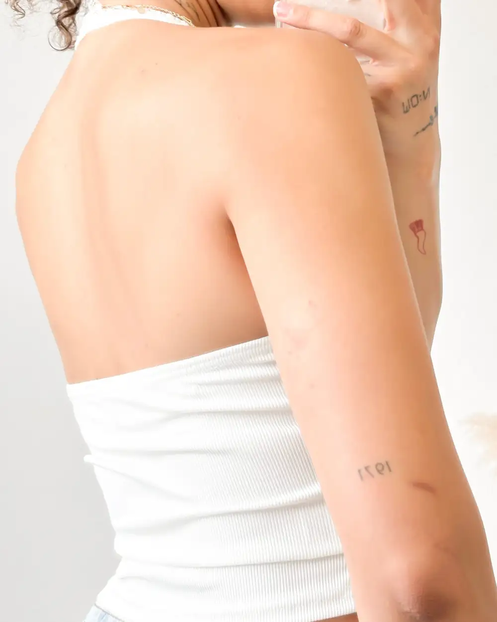 TRINITY COQUETTE HALTER TOP