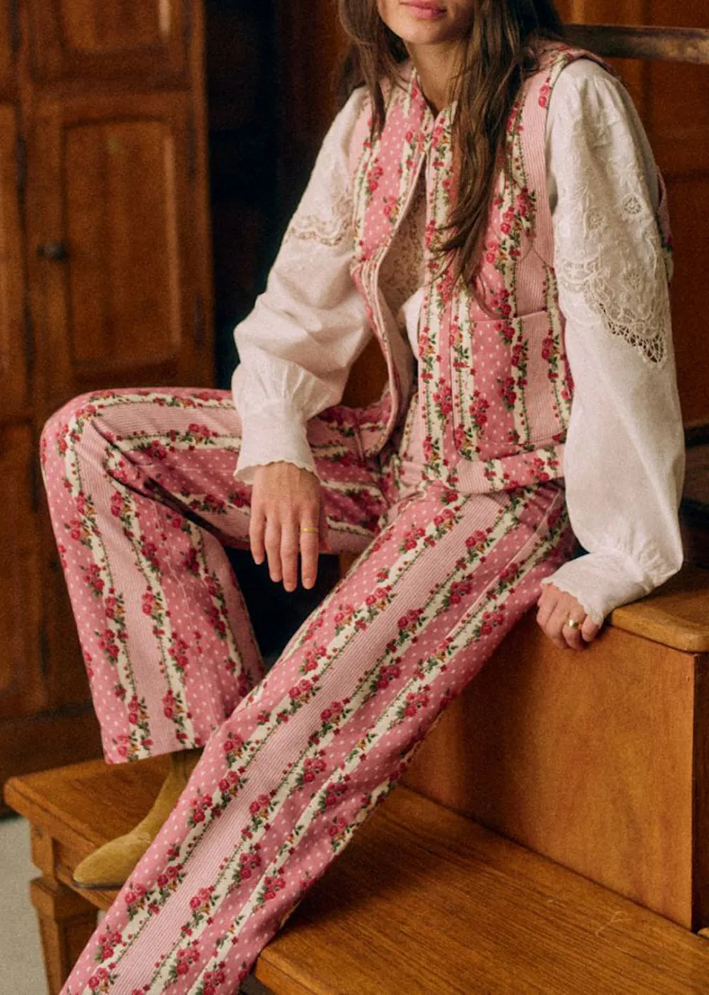 Cropped Sleeveless Printed Quilted Jacket