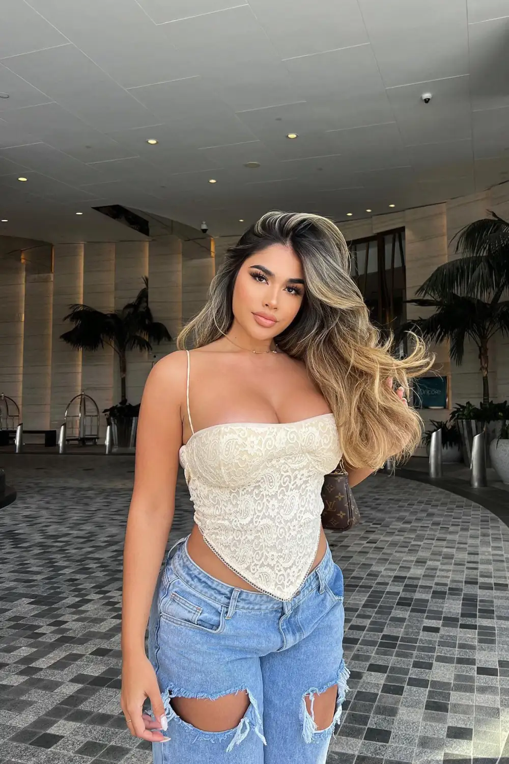 Ari Lace Corset - Beige