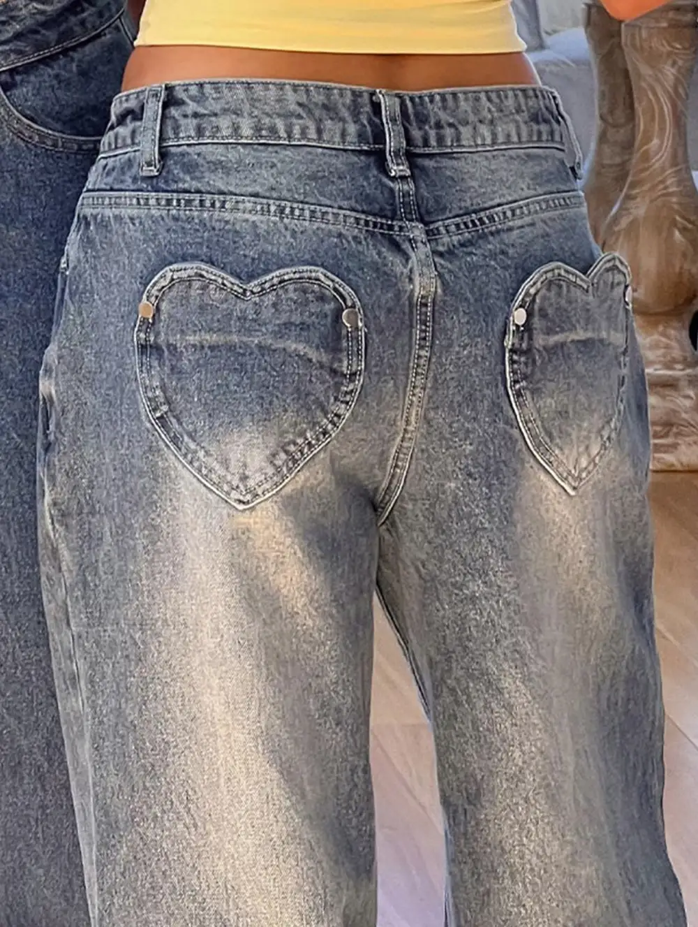 Retro Washed Heart Patterned Wide-Leg Jeans