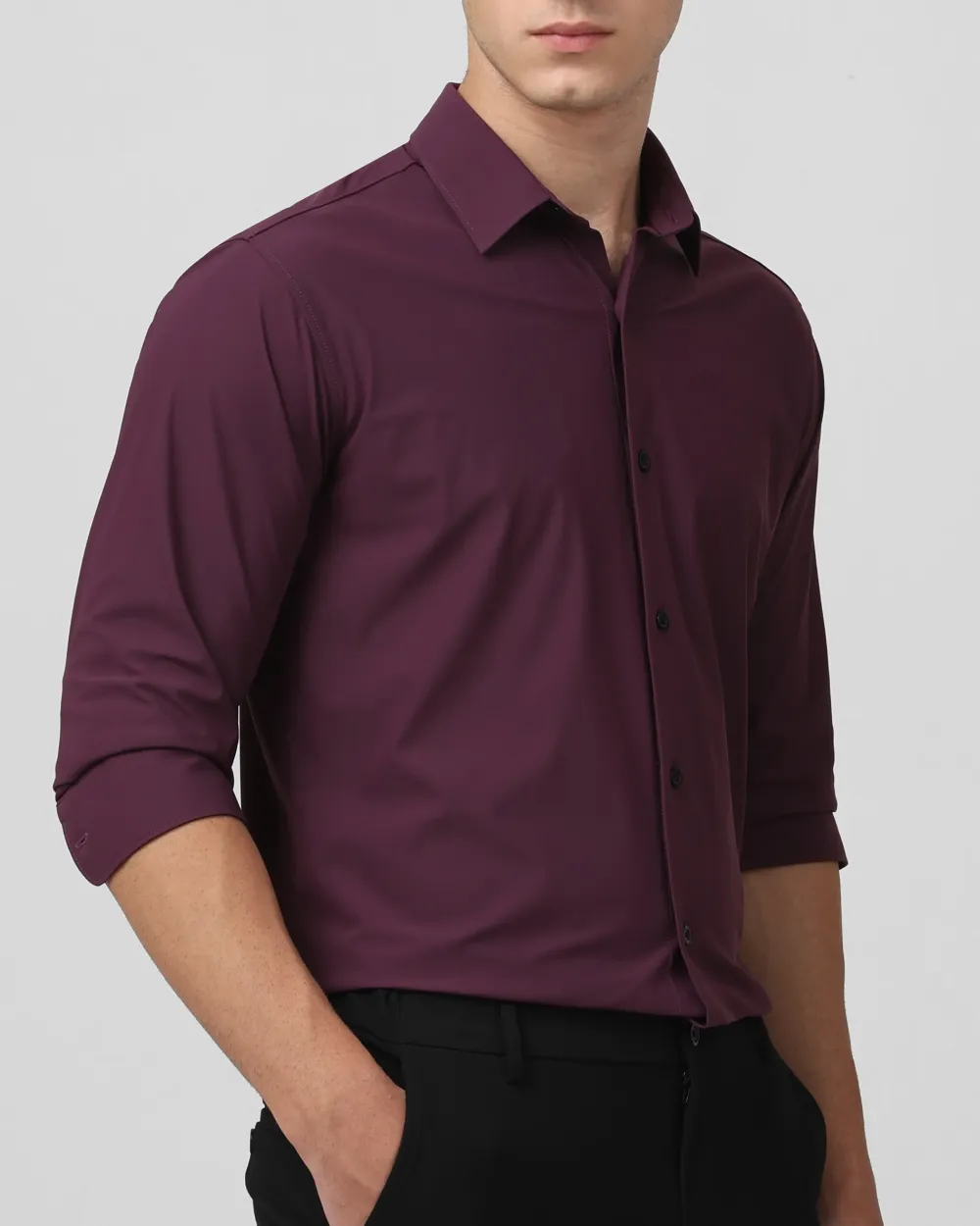 Leisure Soft And Comfortable Slim-Fit Maroon Shirt